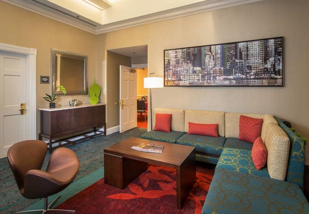 Hotel Rosslyn